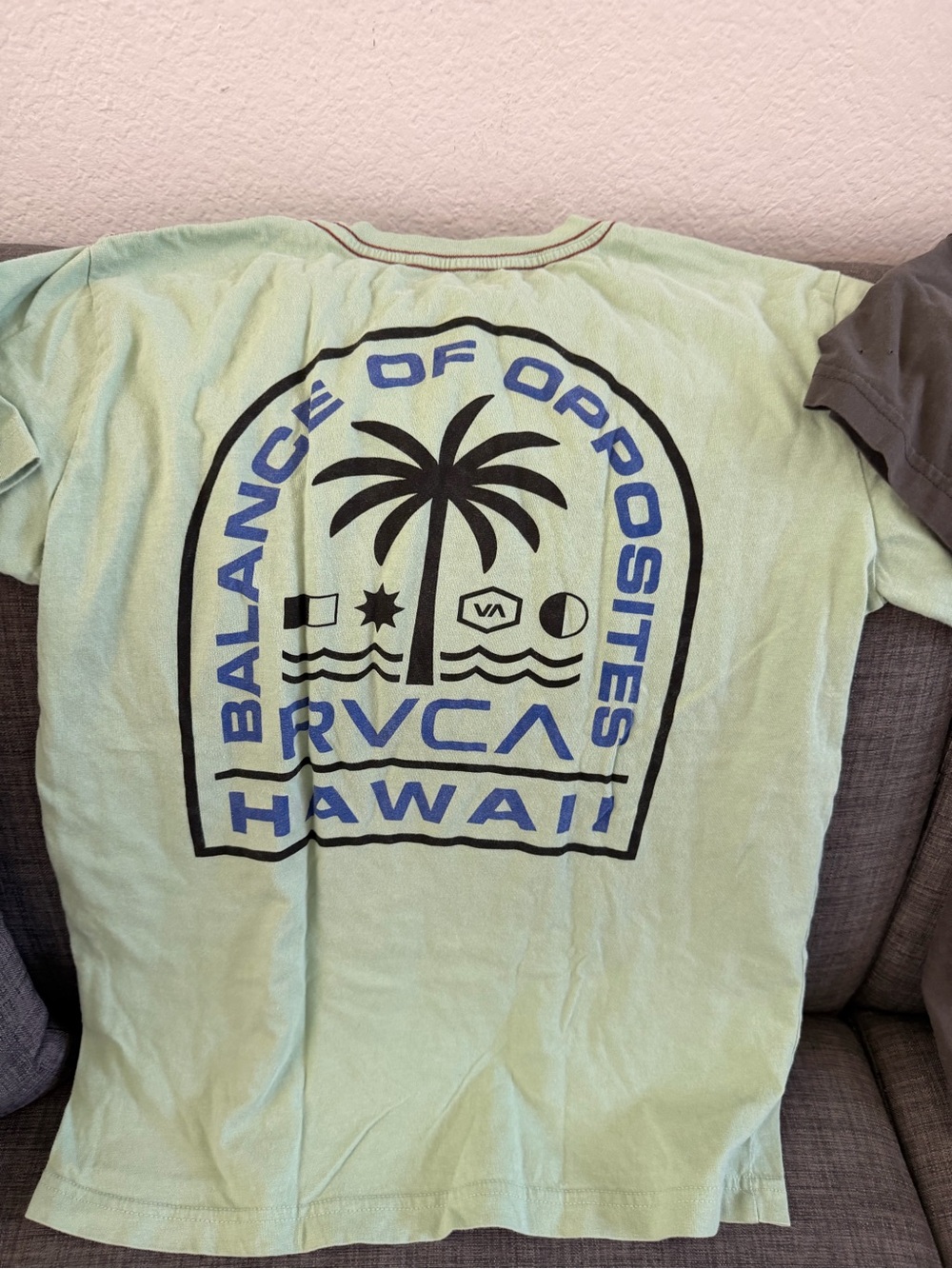 Boys RVCA shirts bundle - Picture 9 of 12